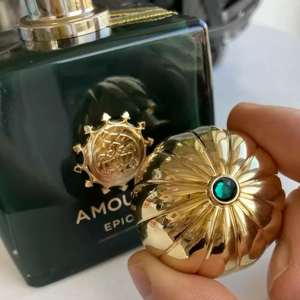 Amouage Epic edp شیشه عطر Amouage Epic 56 Extrait de Parfum سوئیسی با ماندگاری بالا