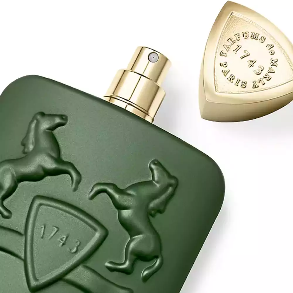 Haltane Eau de Parfum رم بویایی و نتهای عودی و فوژه در عطر سلطنتی پارفومز د مارلی هالتانه